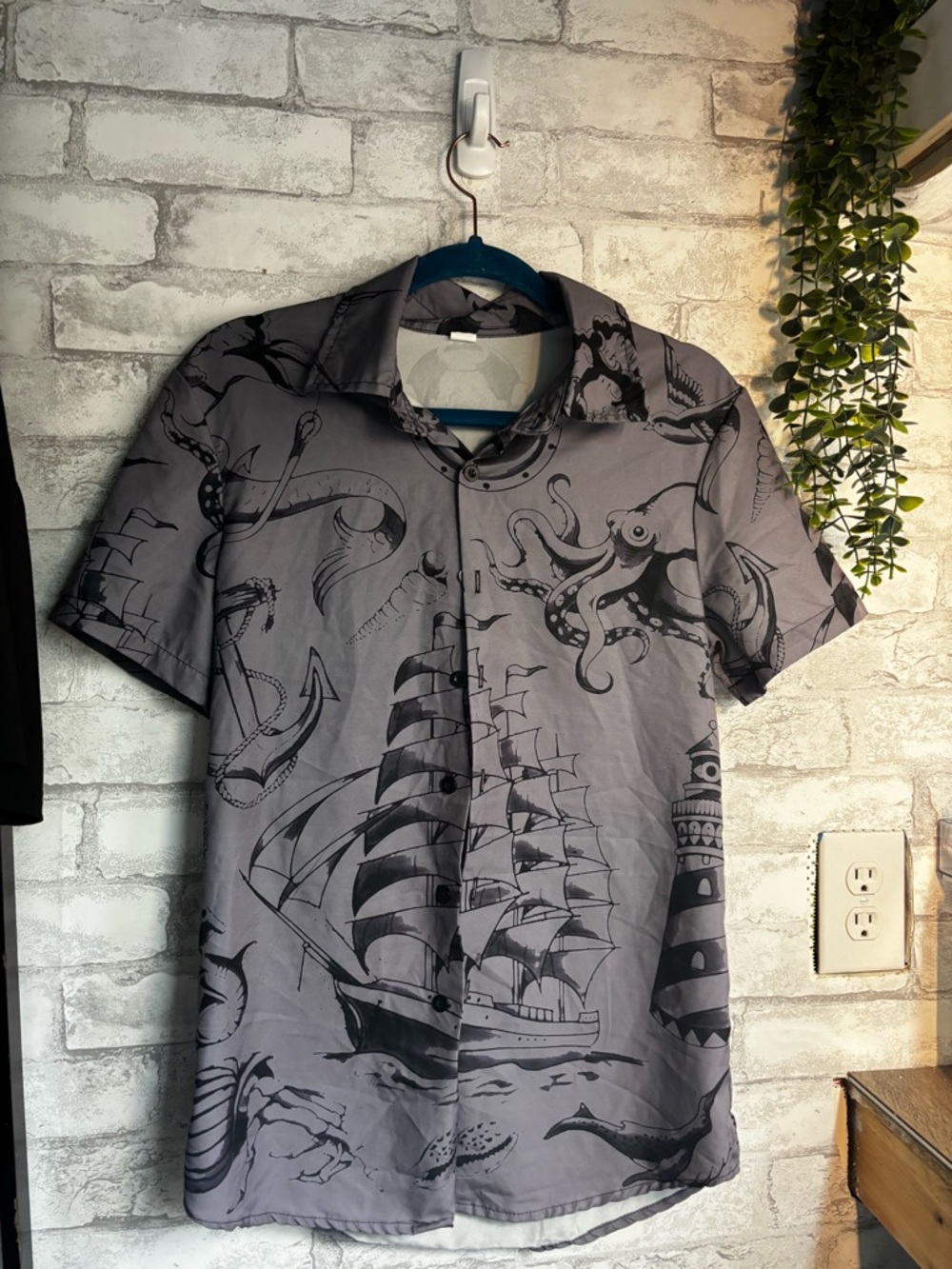 Men's Grey Nautical Print Short-Sleeve Button-Down Shirt